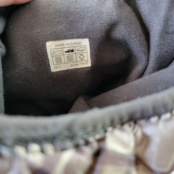 Crocs Puff Boots Winter Brown Checkerd Nylon Size 9 Shoes Weatherproof - Picture 6 of 8